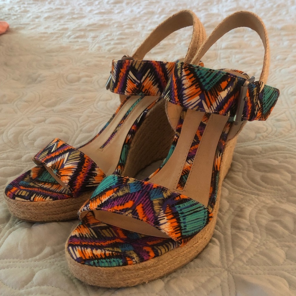 New Directions colorful strap wedges.